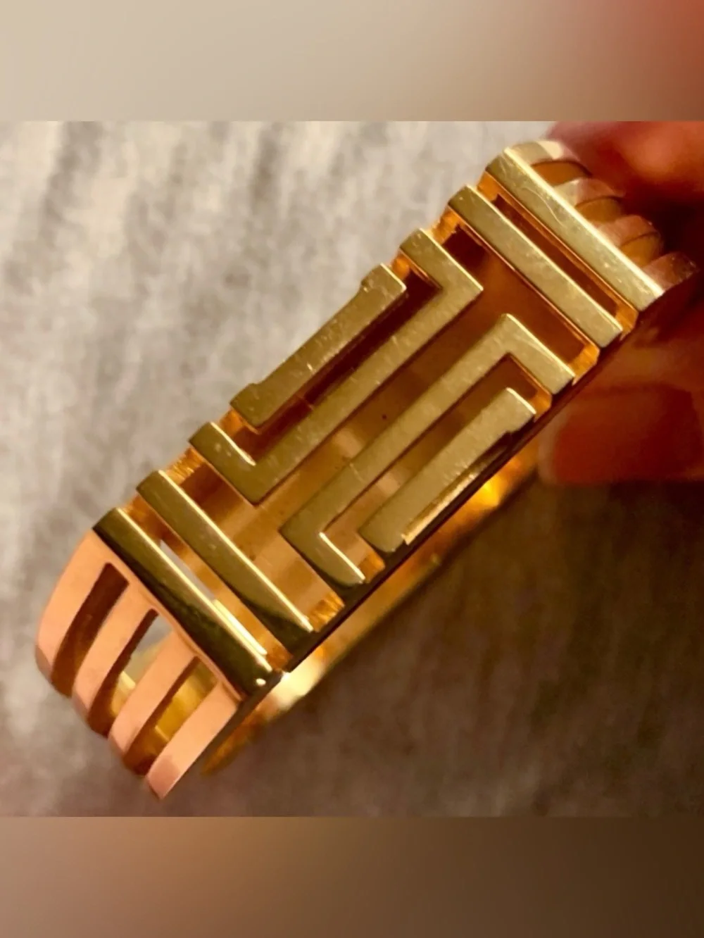 ✨ Tory Burch for Fitbit Gold-Tone Hinged Bracelet ✨